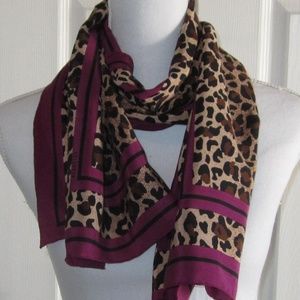 Cute leopard print scarf w/ purple trim - like new